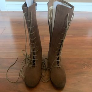 Joyfulie brand new brown suede boots